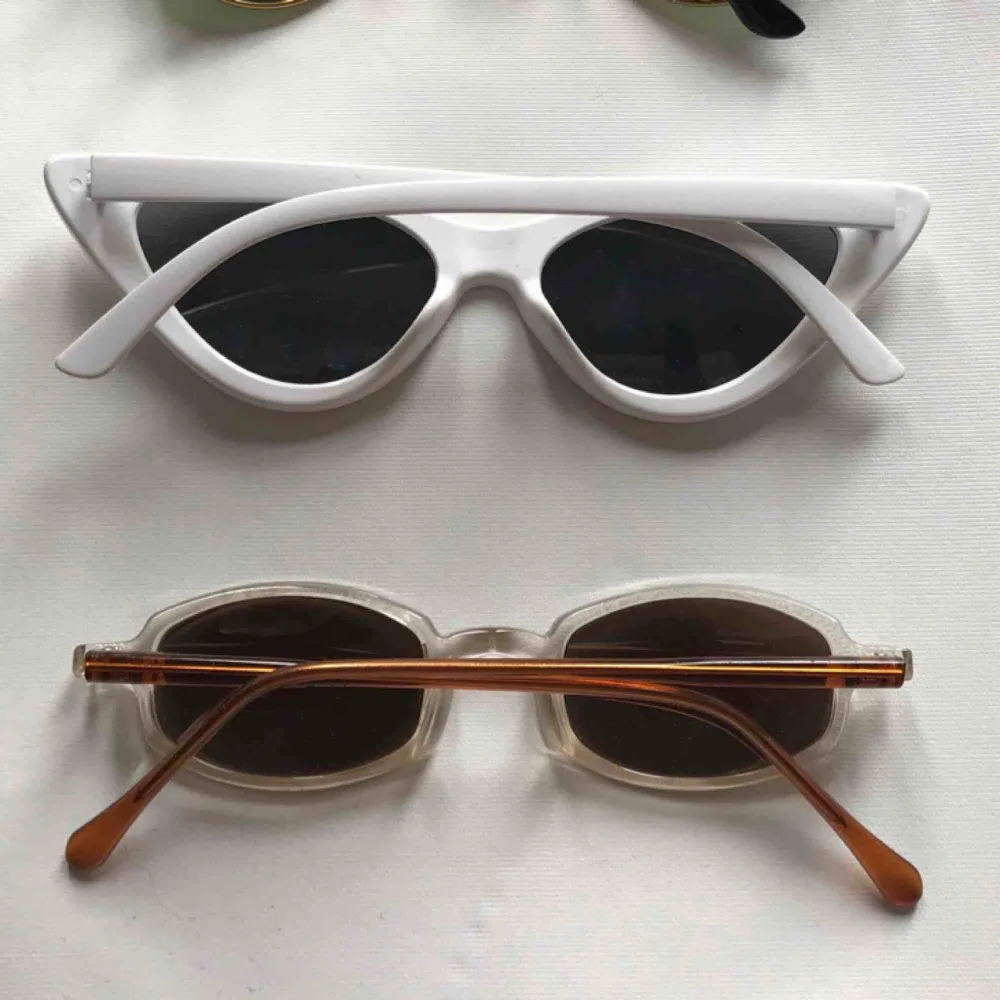 Mini solglasögon ✨ 60kr/st Frakt 10kr (nr 1 syns i profilbilden) . Accessoarer.