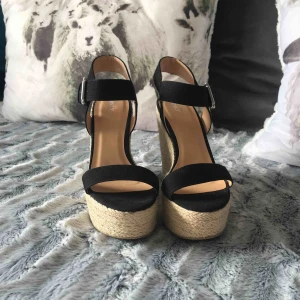  - Strl 38 , bra skick. Sällan använd. 