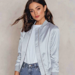  - Bomber jacka från Therese Lindgren for NA-KD 💕 Köparen står för frakt!