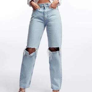 Superfina jeans ifrån gina helt oanvända med lappar kvar, storlek 36, vid högt intresse startas budgivning 🥰(HÖGSTA BUD JUST NU 600 KR) Vid snabb affär kan de säljas direkt