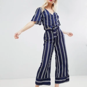  - Co-ord striped set! Aldrig använt, så helt nytt :)