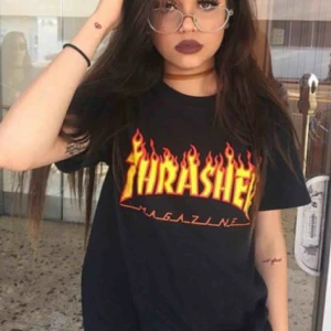  - Thrasher magazine T-shirt  Som ny  Hämtas på Södermalm eller skickas för 59kr.