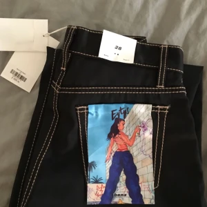  - Oanvända eytys jeans köpta förra veckan. Kostar 2000 i butik! 