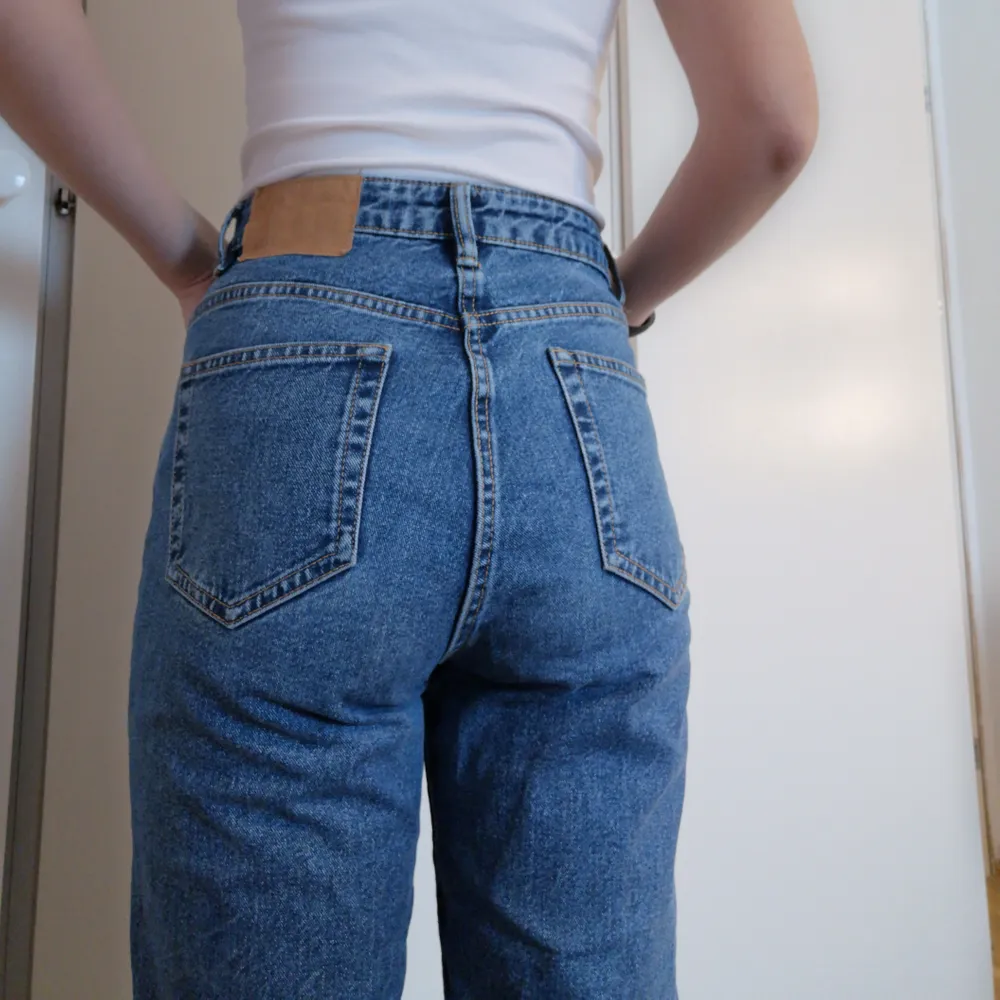 Hödmidjade jeans. . Jeans & Byxor.