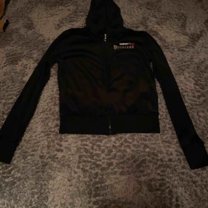  - En fin kofta från H&M helt ny ingen pris lapp kvar🌸