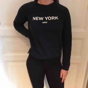  - Älskar denna, men har aldrig fått användning då den är lite liten. Den är xs men passar s oxå