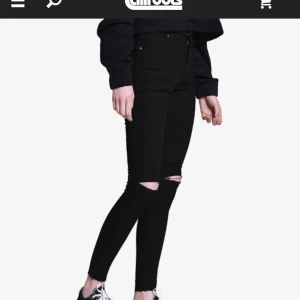  - jeans från cheap monday 🖤 frakt på 54kr tillkommer! 