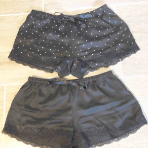  - Pyjamas shorts från H&M i storlek XS. Köp båda för 30kr plus frakt 18kr. 