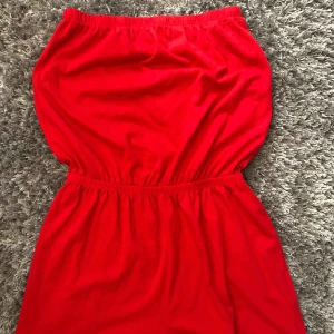  - Super söt dress ifrån Gina i nyskick 💕 Frakt tillkommer 