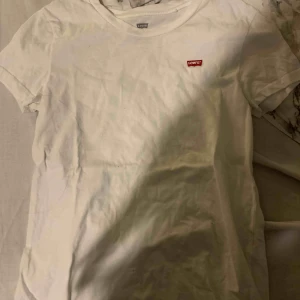 Levis tröja - Levis tröja 