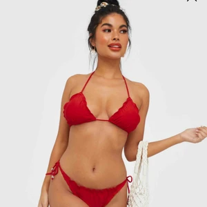  - Super snygg bikinitopp som är oanvänd och endas testad. Säljer på grund av att jag inte passar i den bikinitopp modellen så den har bara legat i garderoben under förra sommaren. 
