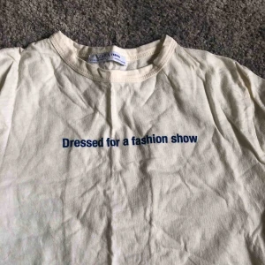  - Står S men passar mer som en xs, som ny aldrig använd 🥰