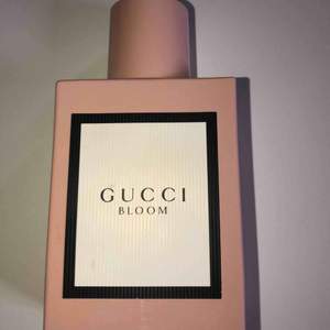 Säljer parfym från Gucci i 50 ml, Helt ny Ny pris ca 700 kr Mitt pris 450 kr