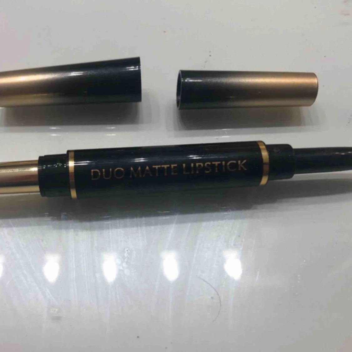 Duo läppstift + penna  - 90