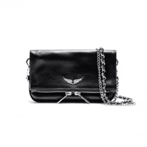 Zadig väska  - Säljer min super snygga  Zadig&voltaire rock Nano nior väska eftersom den tyvärr inte kommer till användning! Dma så får du självklart egna bilder!