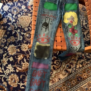 Levi’s jeans - As coola Levi’s jeans som är köpta second hand!💋💋💋