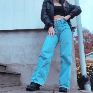 Timberlands Svarta🧸🧸 - Super bra höst/vinterskor säljs pga fel storlek för mig🧸💞 väldigt fint skick och allt som kanske behövs är nya skosnören om man vill💕  passar 38 och 39 lite beroende på om man lägger till sula osv! Frakt tillkommer💖