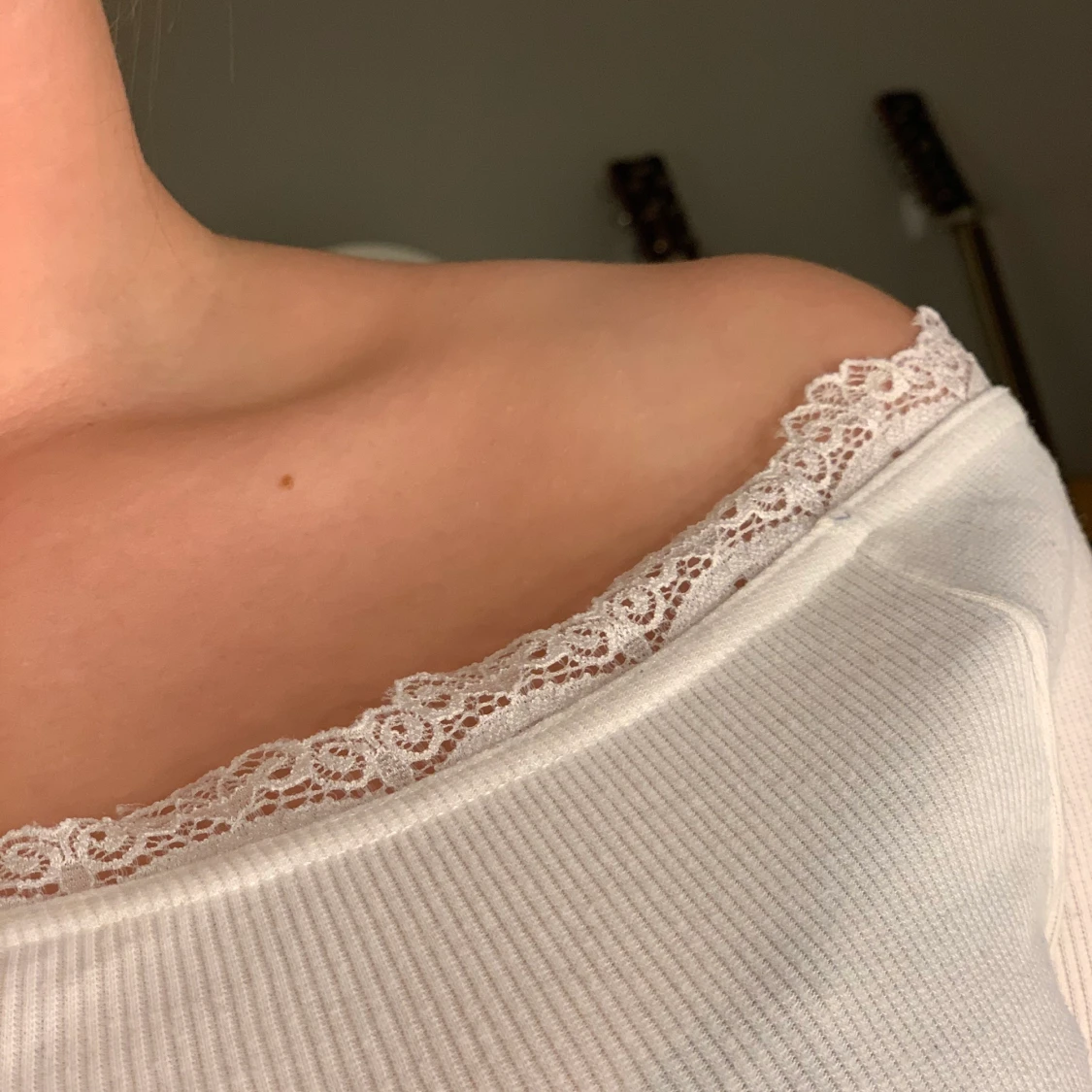 Off-shoulder topp storlek M - 90