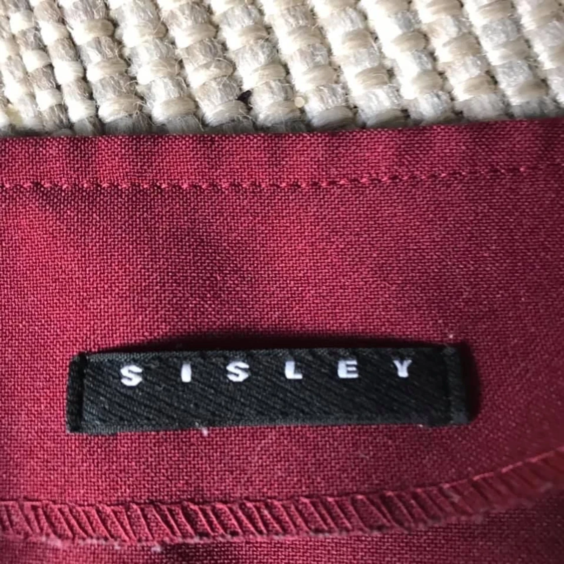 Vinröd kjol med slits - 90