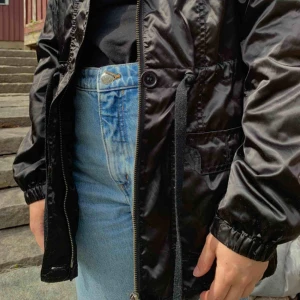  - Superfint skick, inte min stil längre! Passar perfekt till vår och höst🍂 kan mötas i Gbg annars tillkommer frakt 🚚 