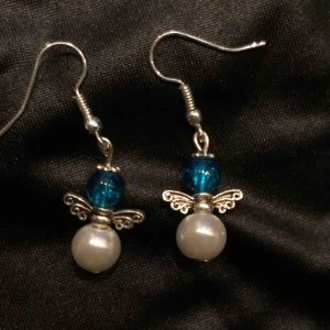  - Handgjorda örhängen 🌸