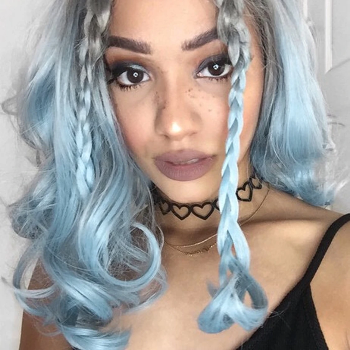 Blå front lace wig  - 90