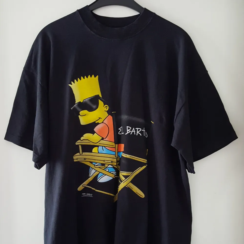 Vintage t-shirt från 90-talet i storlek XL. Kan skickas om köparen står för frakten.. Övrigt.