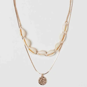  - Oanvändt halsband med snäckor! Fri frakt!! :)