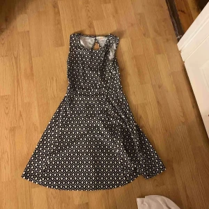  - Klänning från hm, använd 1 gång, 50 kr+ eventuell frakt
