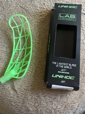 Unihoc LAB concept - Världens lättaste innebandy blad, lite hookad men inga skador eller hack