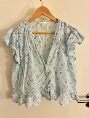 Super fin blus 🫶🏼 - Jätte fin blus från H&M🫶🏼 Är i storlek M💕