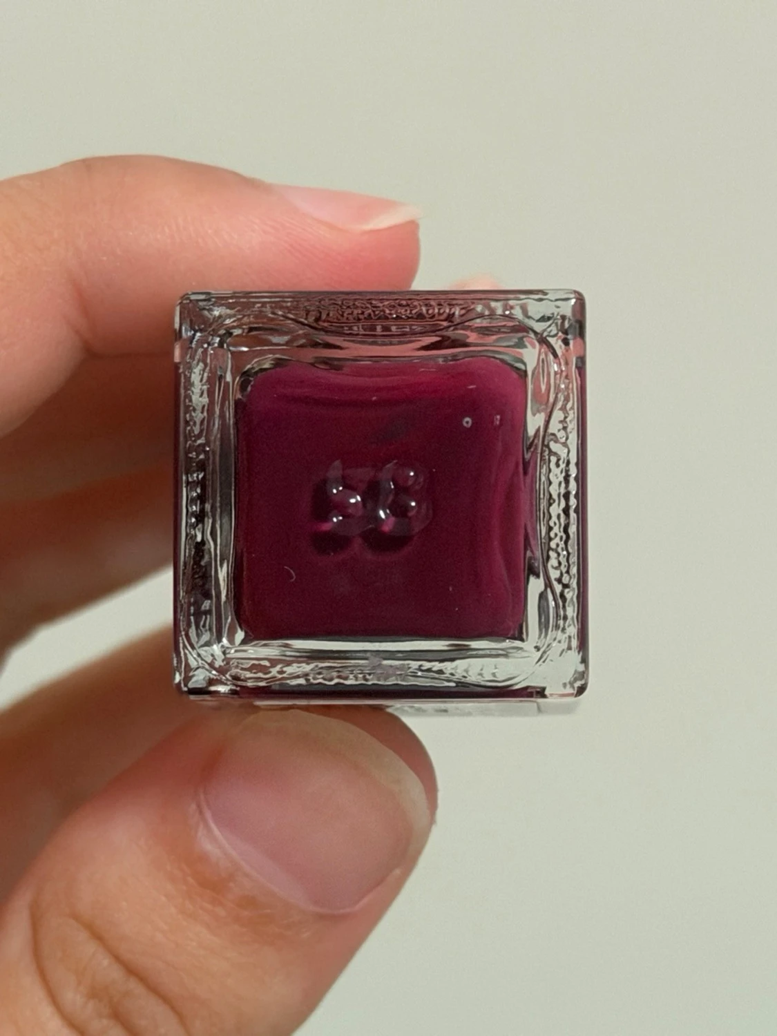 Mörkrött nagellack Golden Rose - 2