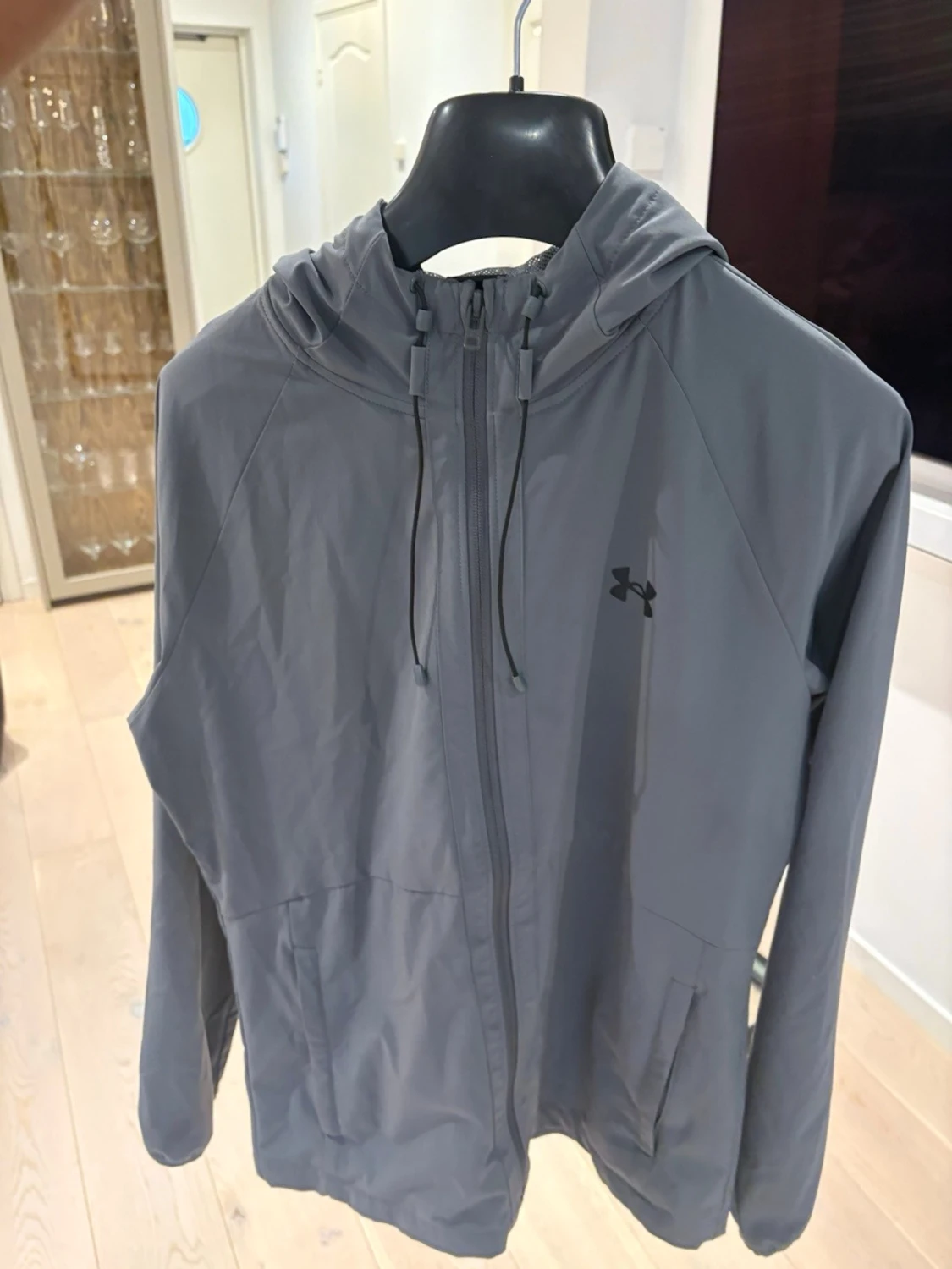  Under Armour  - 3