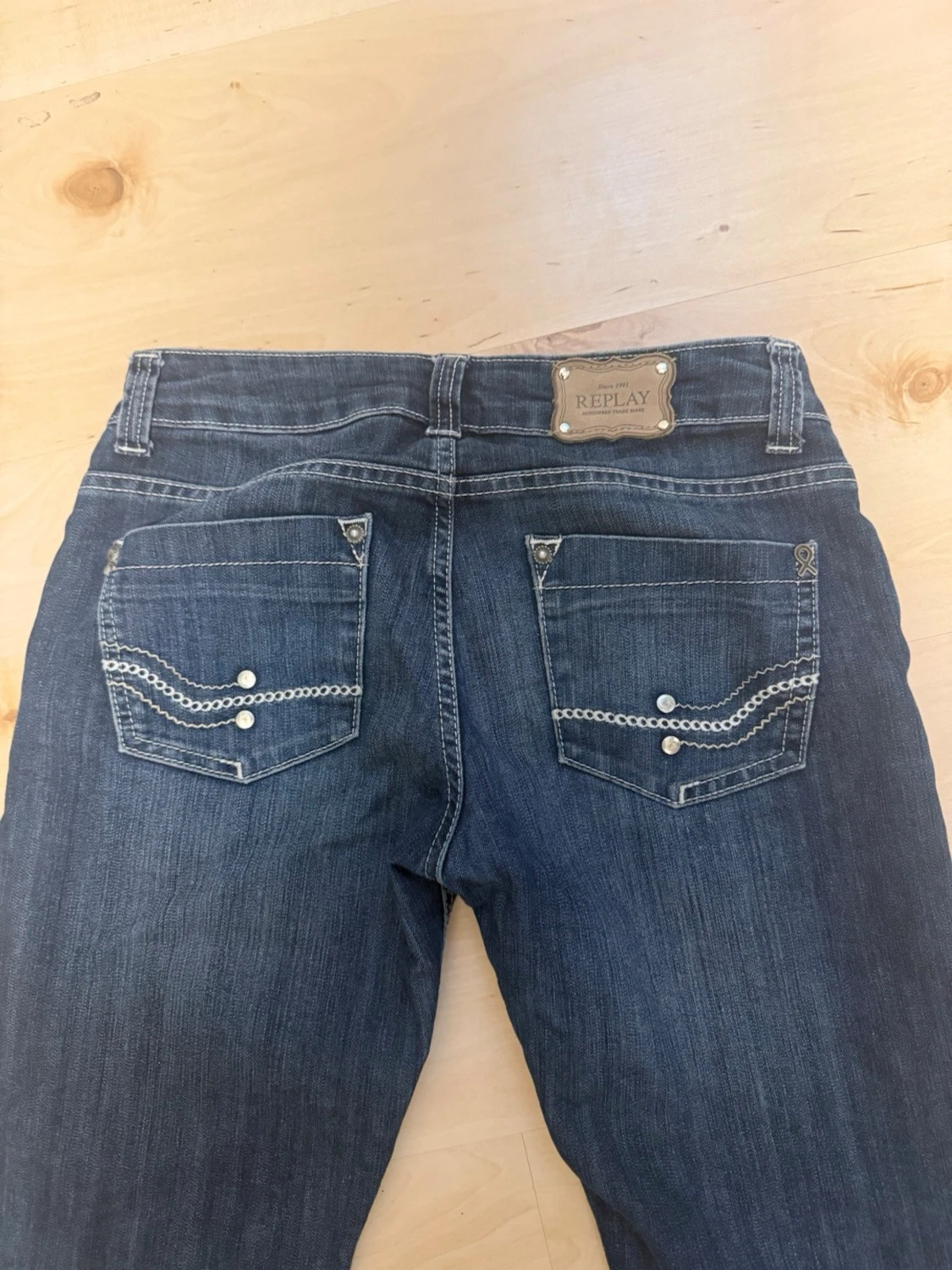 Mörkblå jeans från Replay - 1