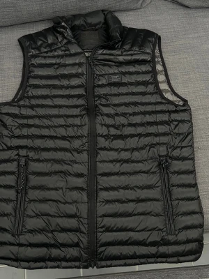 Abercrombie and Fitch väst - Superbra skick