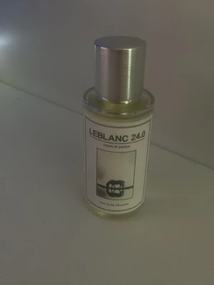 LEBLANC 24.0 Extrait de Parfum - Oneboldchemist parfym som är inspirerad av pdm layton! 49/50 ml kvar och luktar svin bra