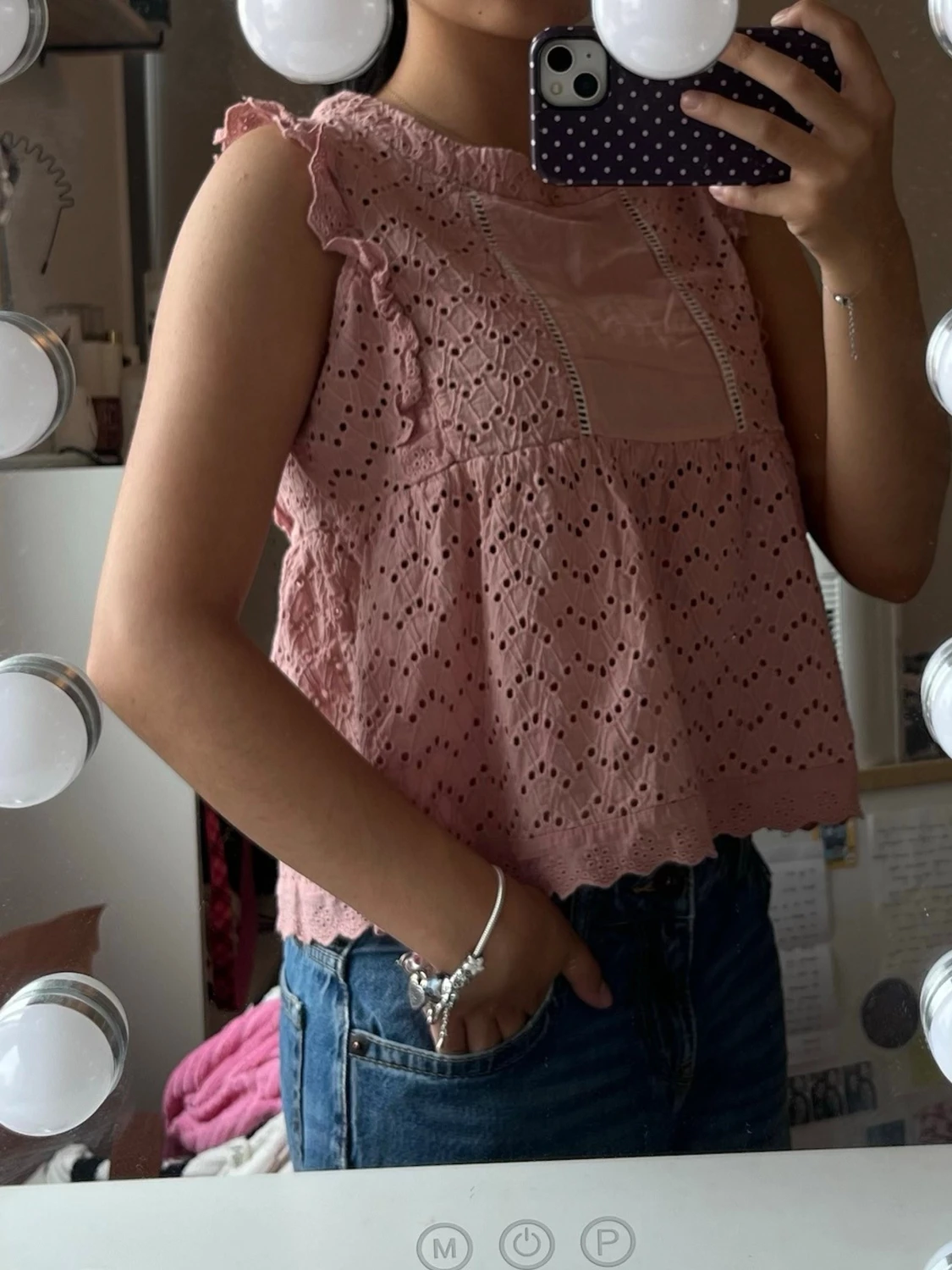 Rosa broderad blus med volang - 1