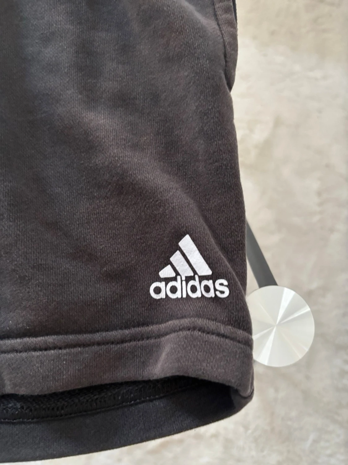 Svarta shorts från Adidas - 1