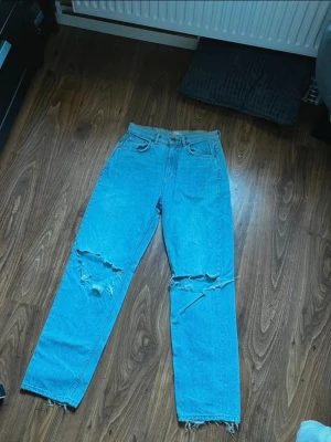Gina perfect jeans  - Gina jeans i storlek 38. Andvänt varsamt