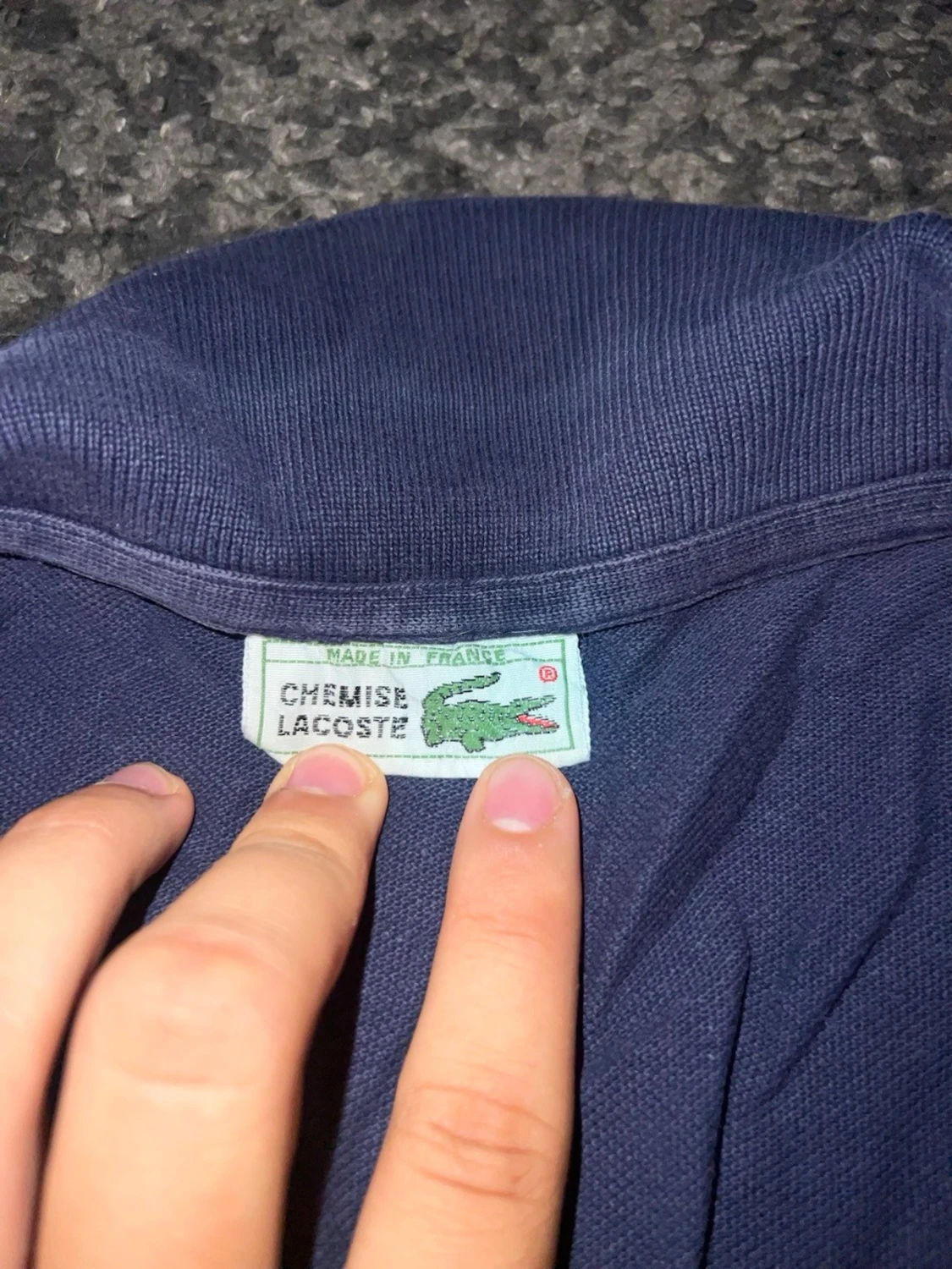 Mörkblå pikétröja med krage - 2