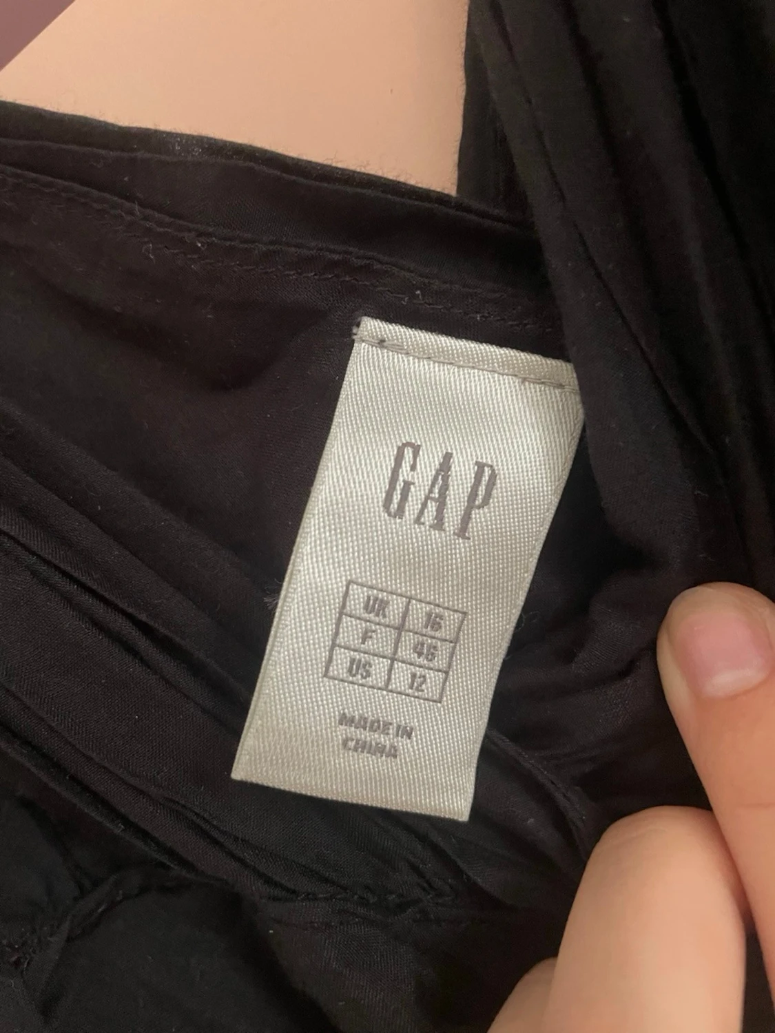 Svart topp med snörning från GAP - 1