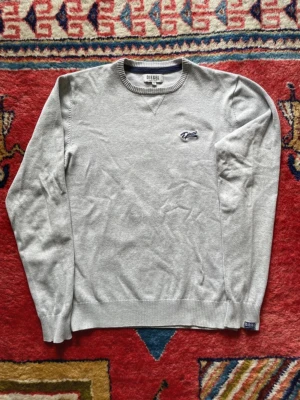 Diesel sweatshirt - Diesel sweatshirt felfri Mått: Bredd: 48cm Längd: 61 Armlängd: 51cm