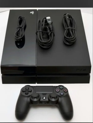 PlayStation 4  - Mycket bra fungerande spel konsol