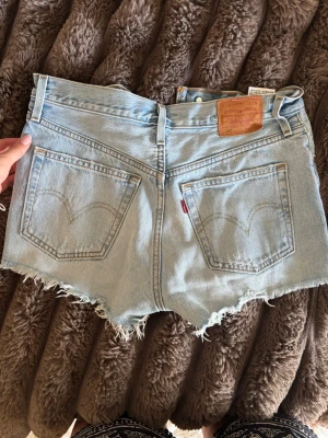 Snygga Lewis shorts  - Säljer mina snygga shorts från Lewis!! I fint skick
