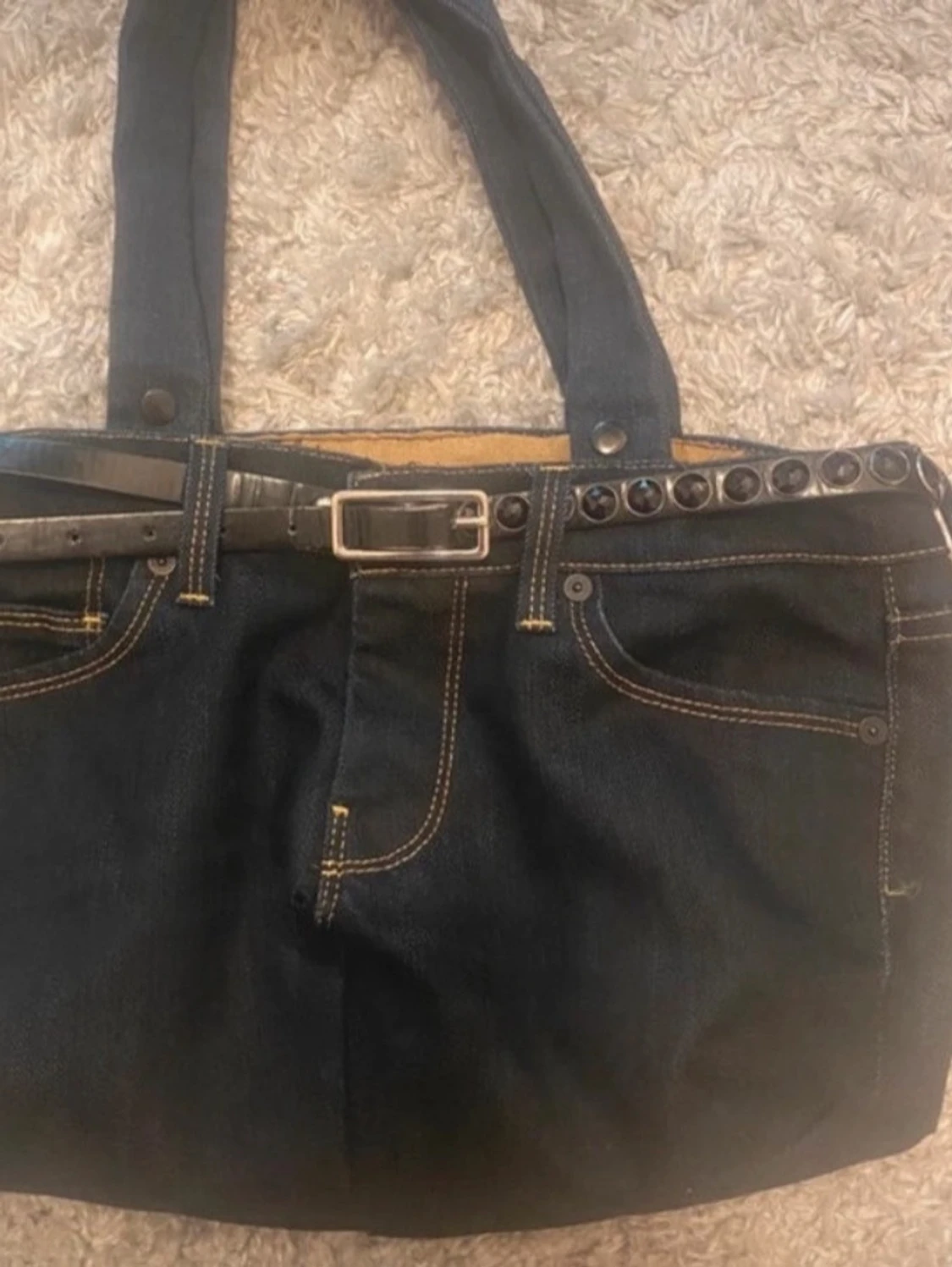 Svart denim handväska med bälte - 1