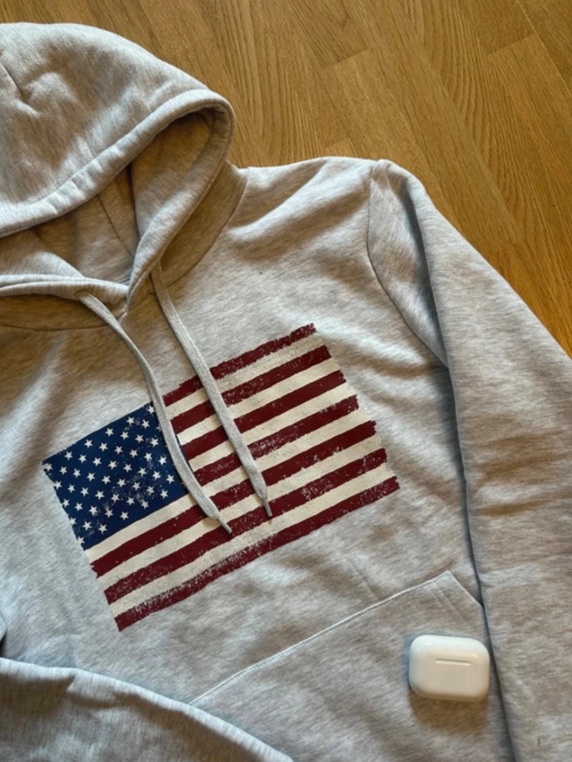 Grå hoodie  - 1