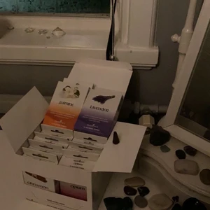 Rökelsekoner  - Jag säljer mina rökelsekoner. Säljer minst 6 stycken för 100kr eller alla 12 för 200kr +frakt. 