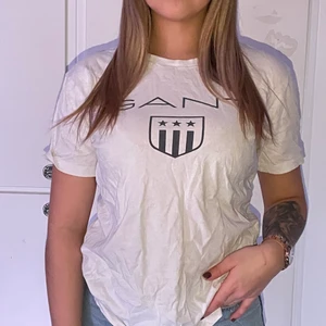 Gant - Vit gant tröja, super skön och i bra skick 