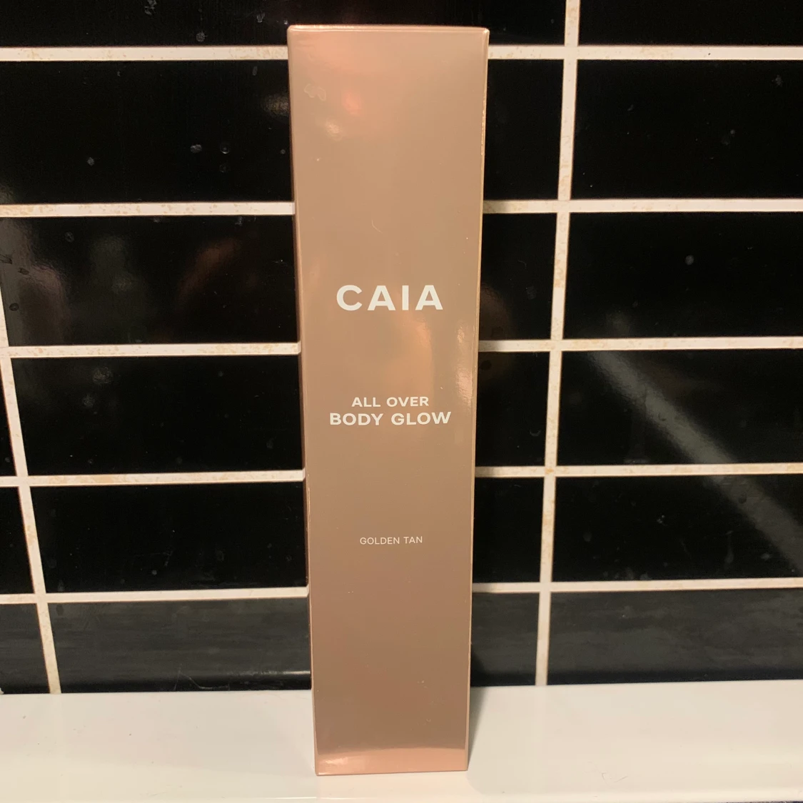 Caia all over body glow - 90