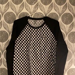 Vans checked baseballtröja  - Oanvänd, endast provad tröja från Vans. Strl S 